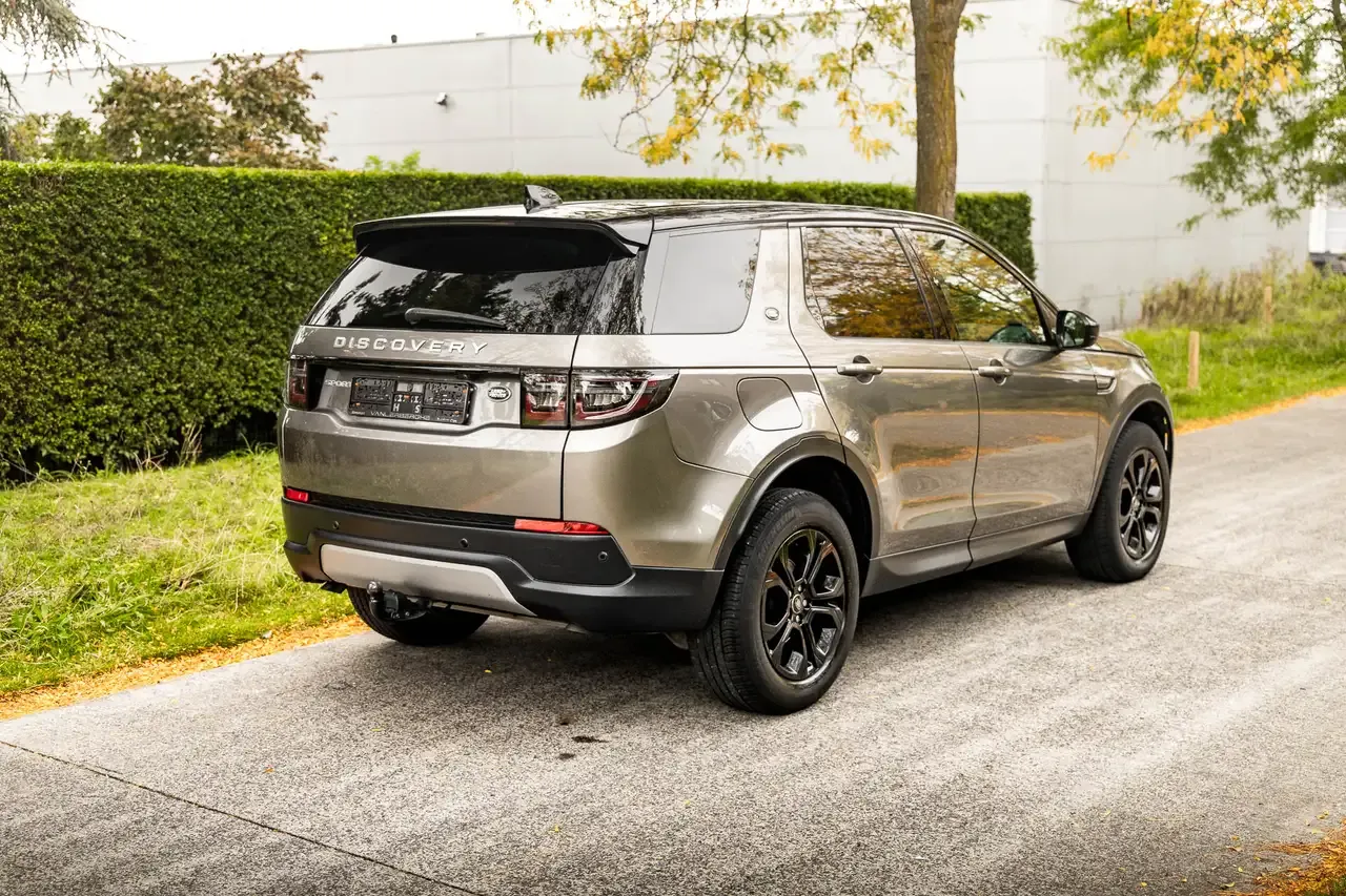 Land Rover Discovery Sport - 21