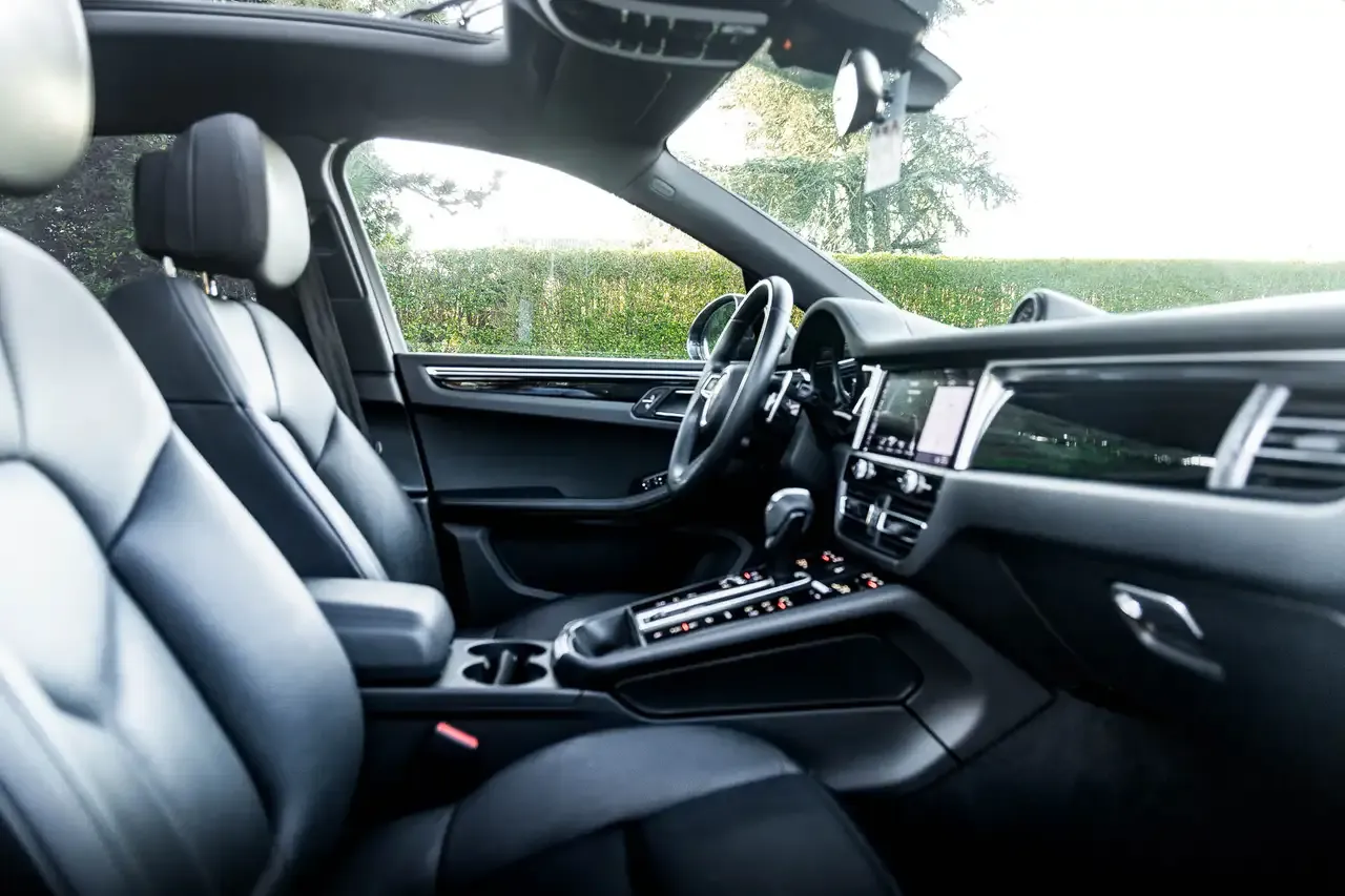 Porsche Macan - 21