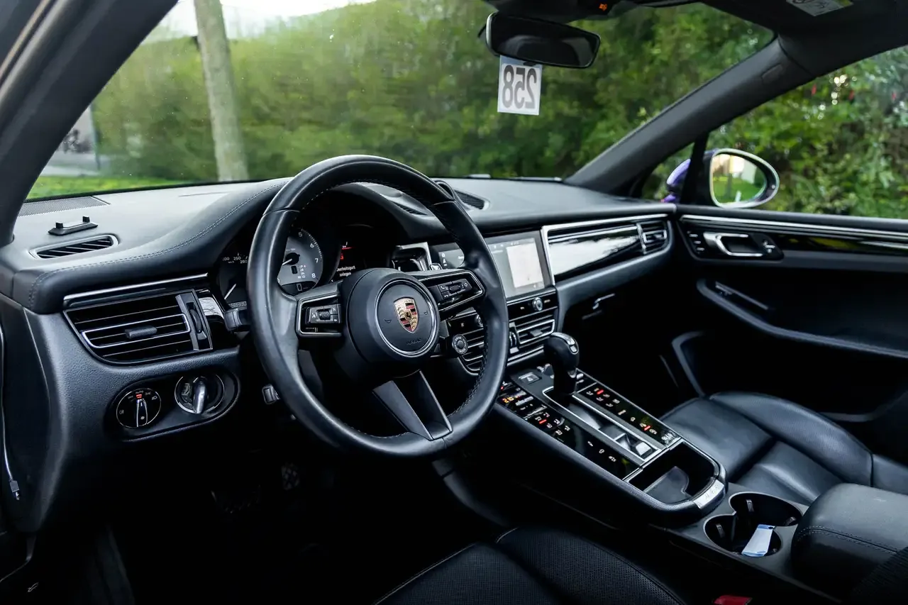 Porsche Macan - 4