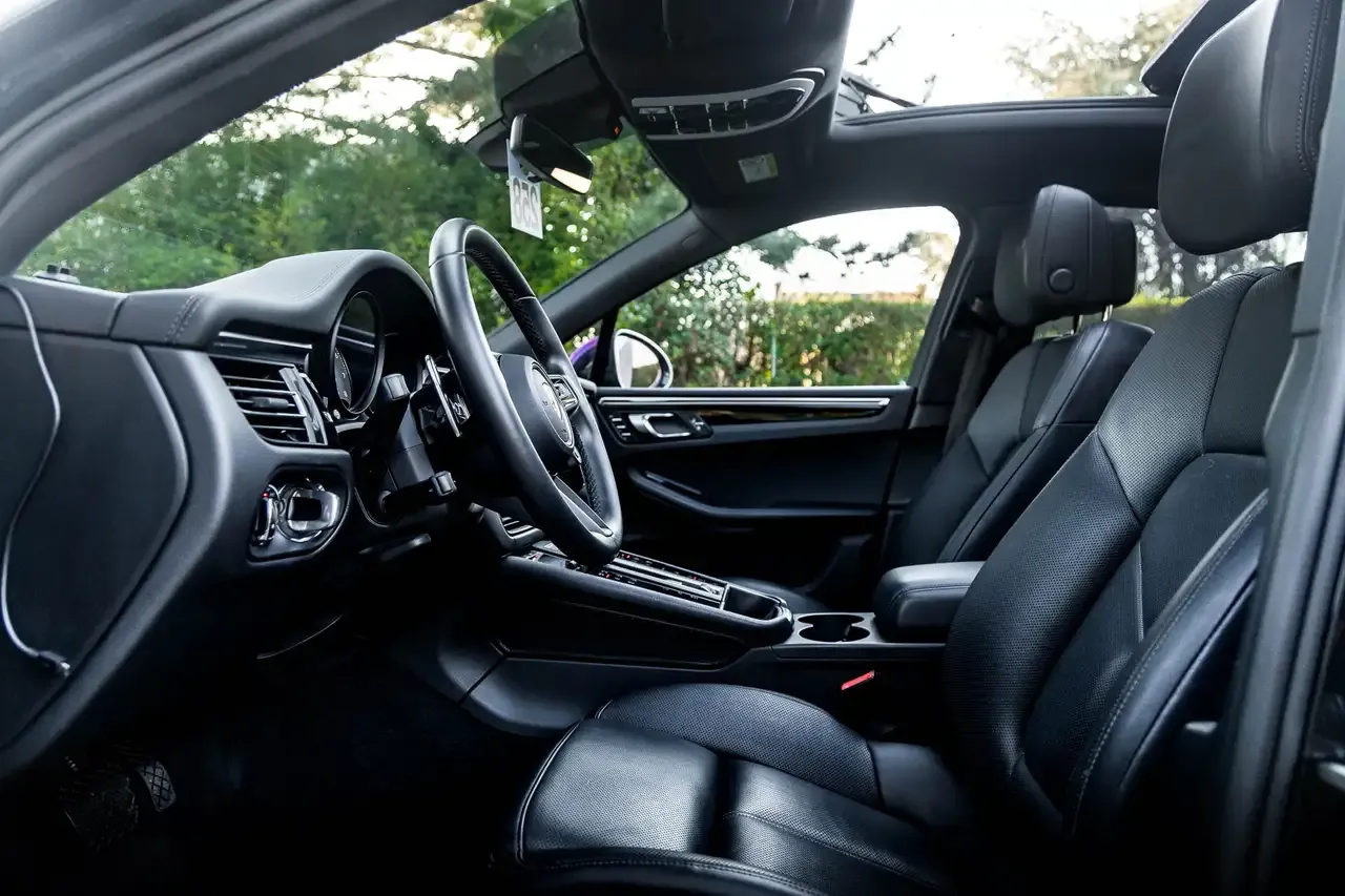 Porsche Macan - 5