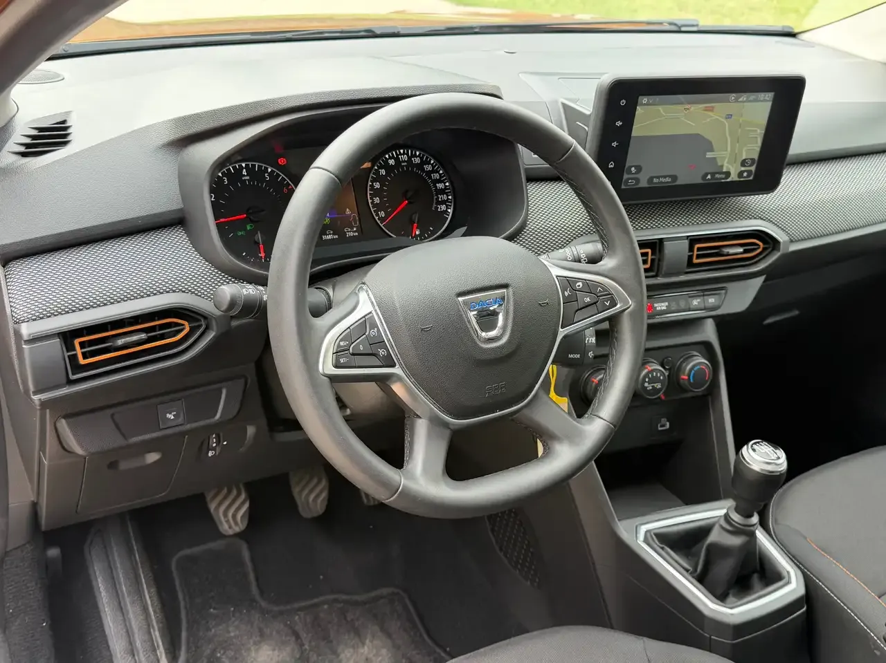 Dacia Sandero - 7