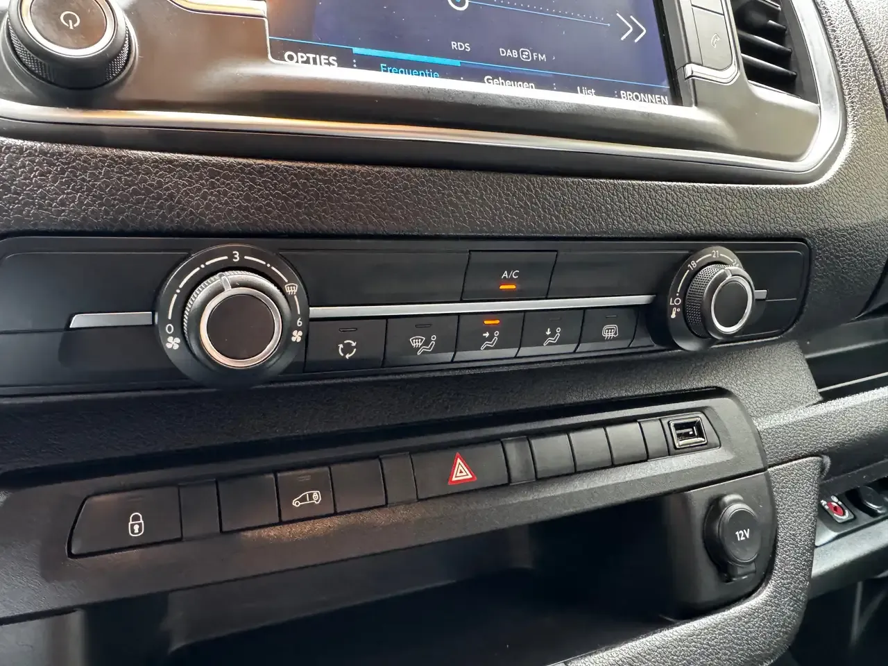 Peugeot Expert - 16