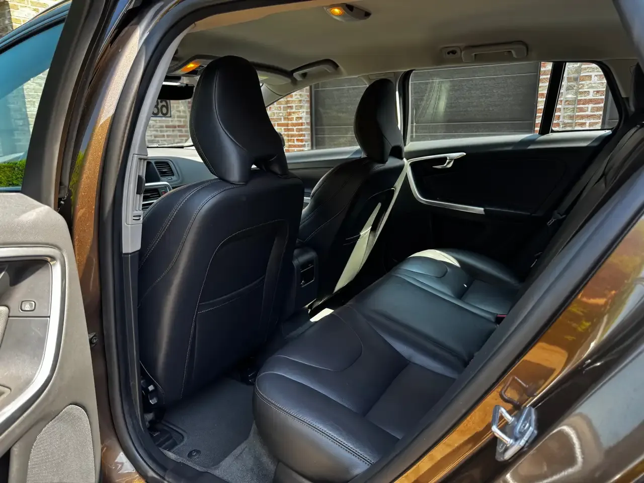 Volvo V60 Cross Country - 14