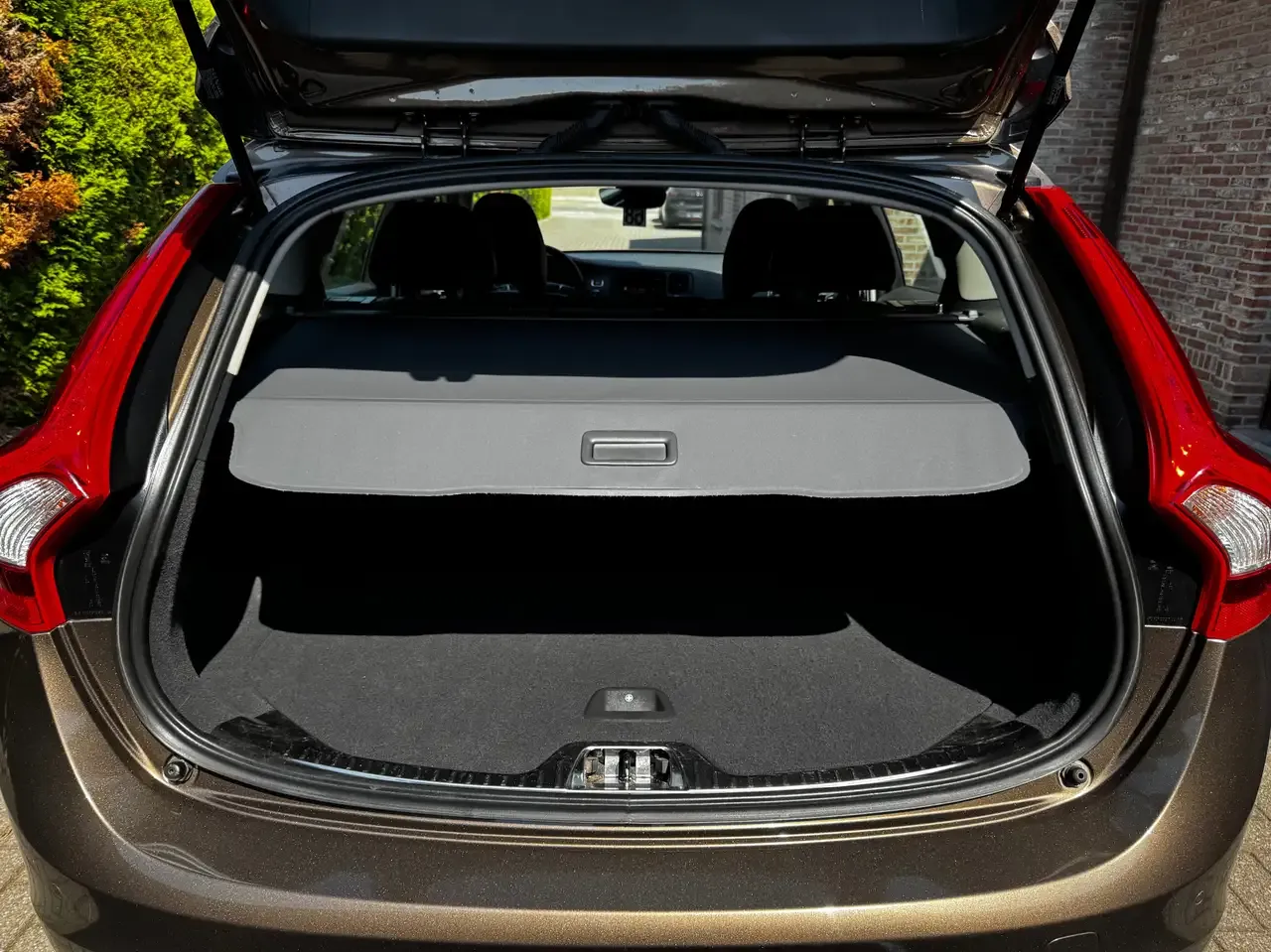 Volvo V60 Cross Country - 16
