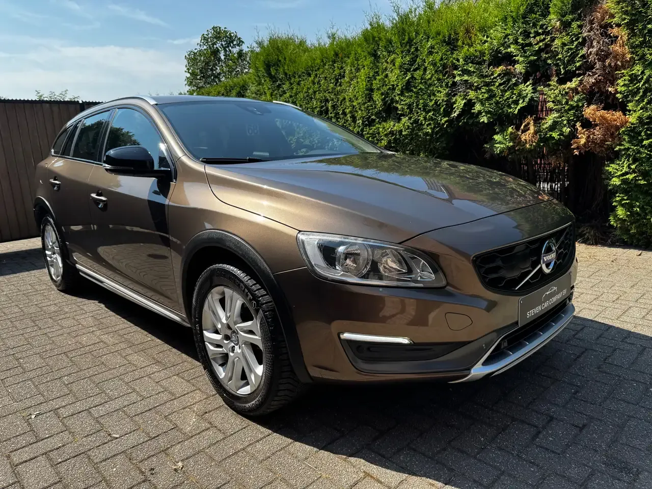 Volvo V60 Cross Country - 24