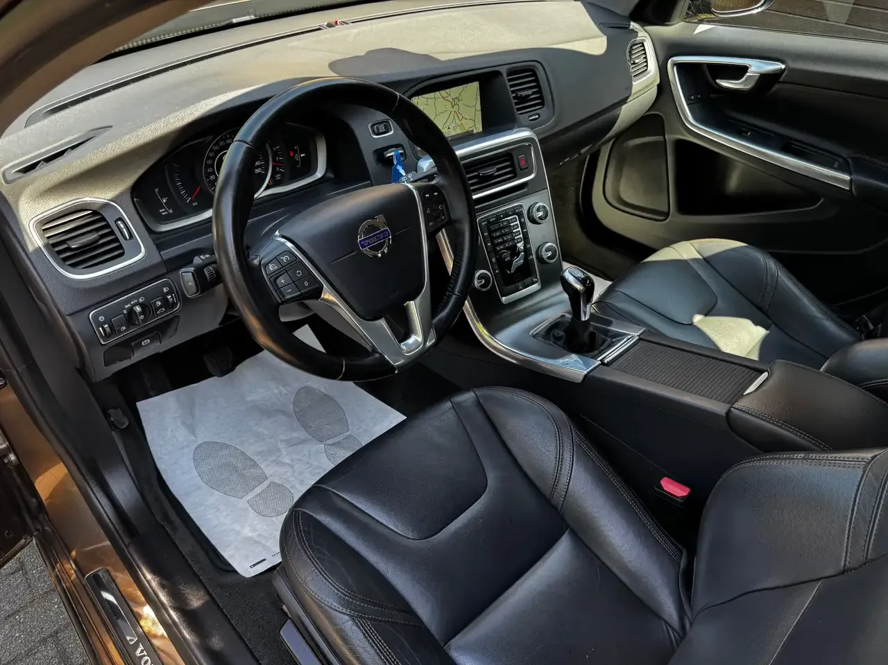 Volvo V60 Cross Country - 5