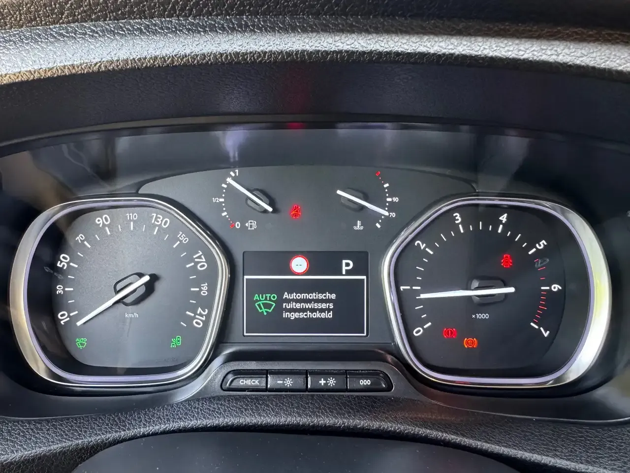 Peugeot Expert - 9