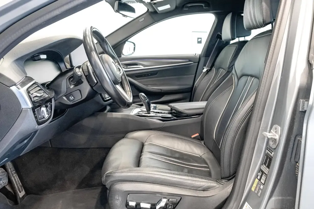 BMW 530 - 30