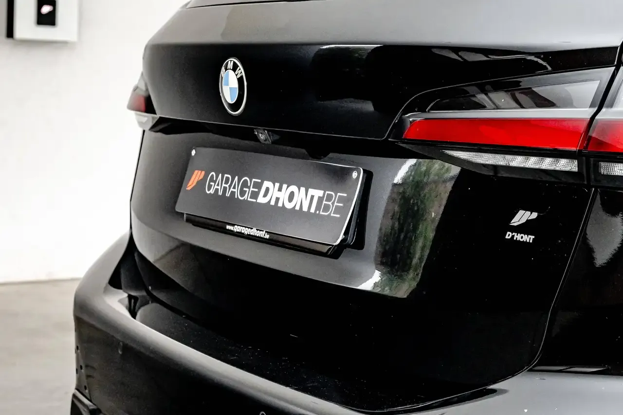 BMW 218 - 11