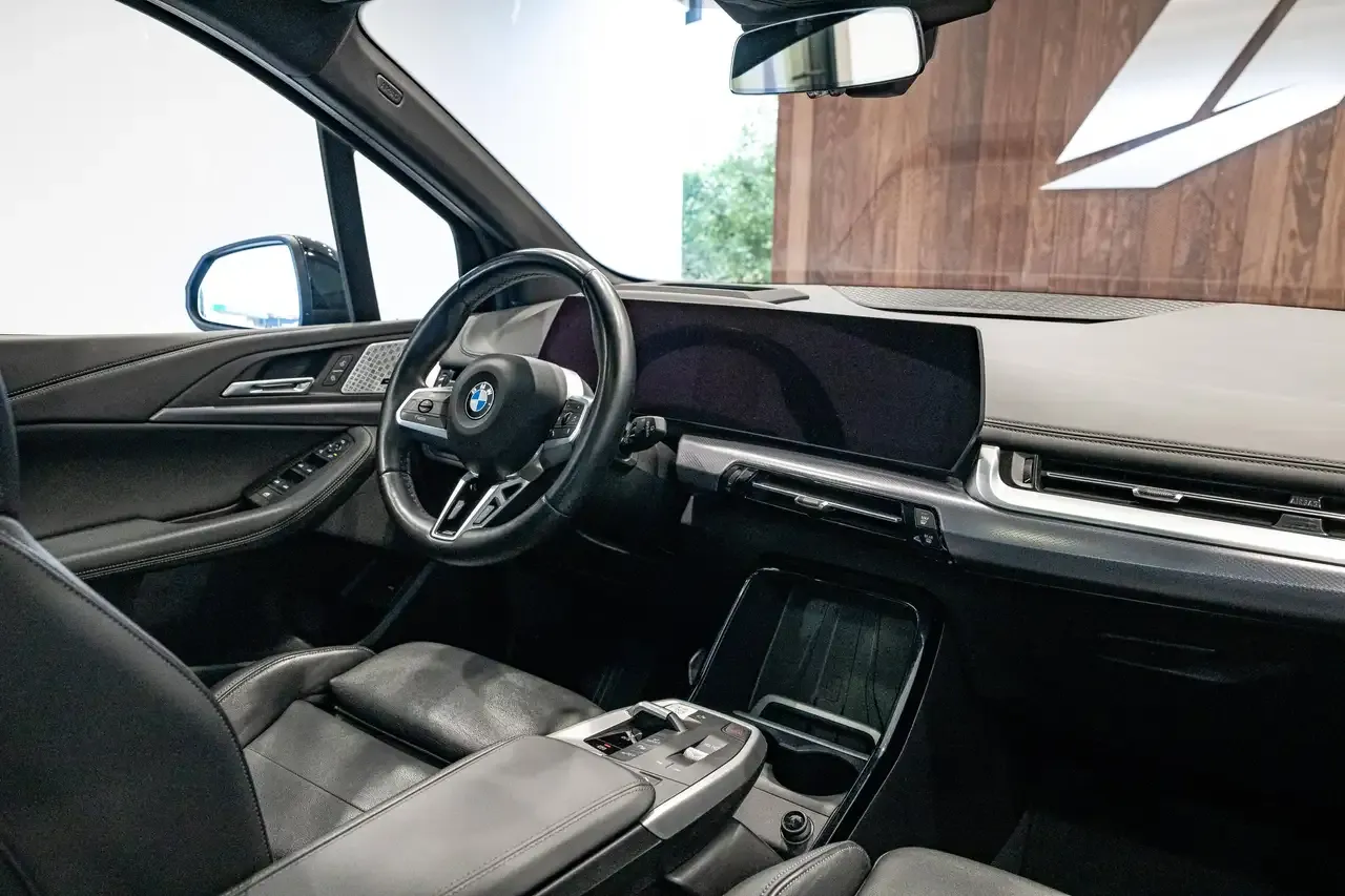 BMW 218 - 18