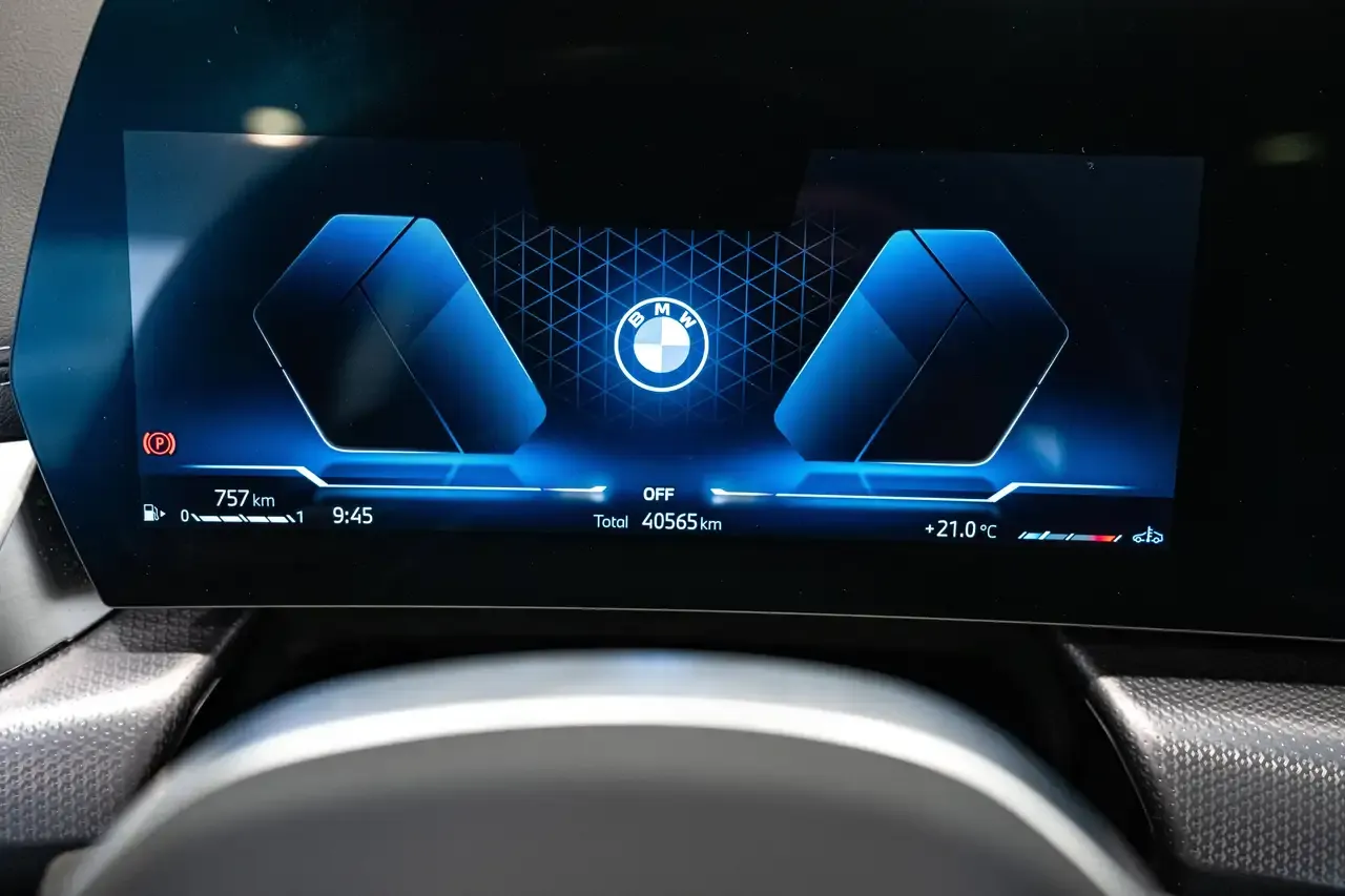 BMW 218 - 22