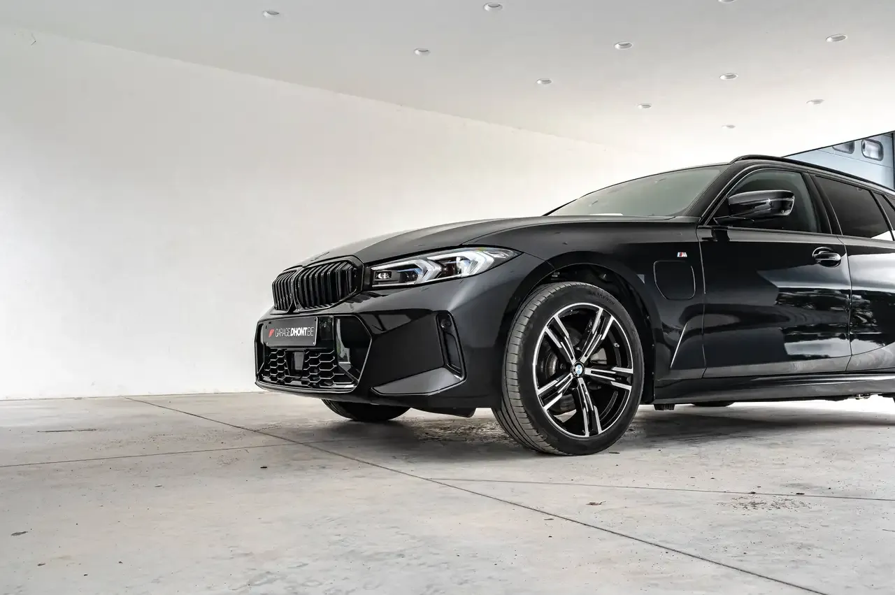 BMW 330 - 11
