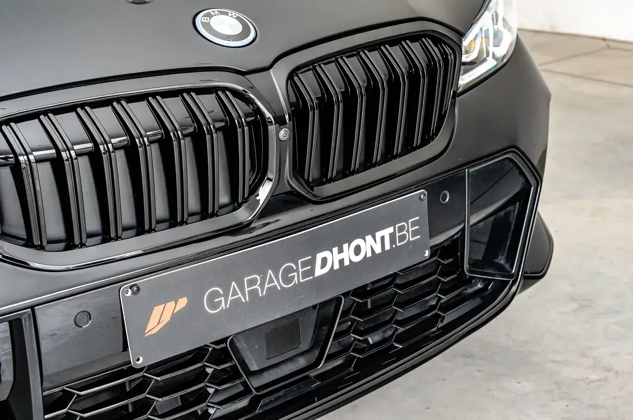 BMW 330 - 32