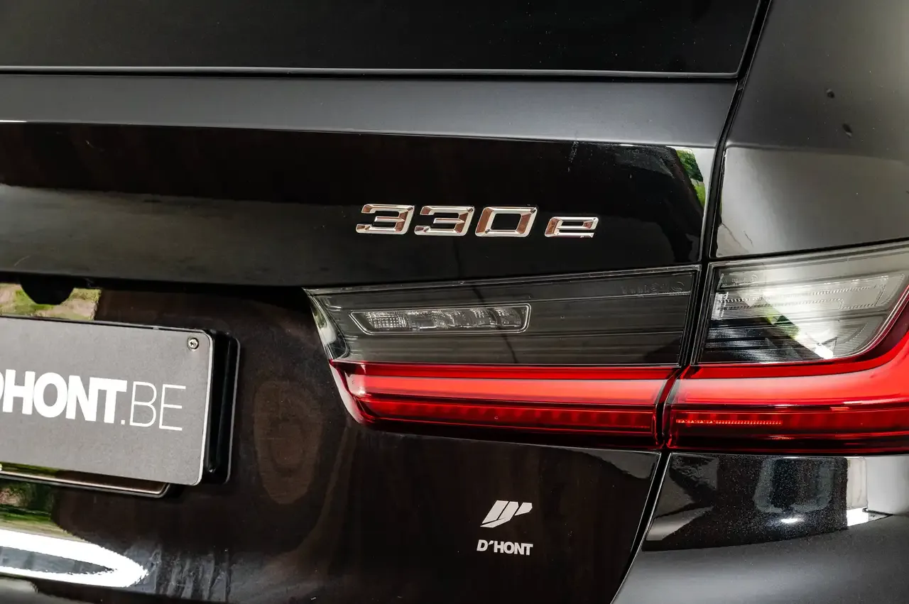 BMW 330 - 35
