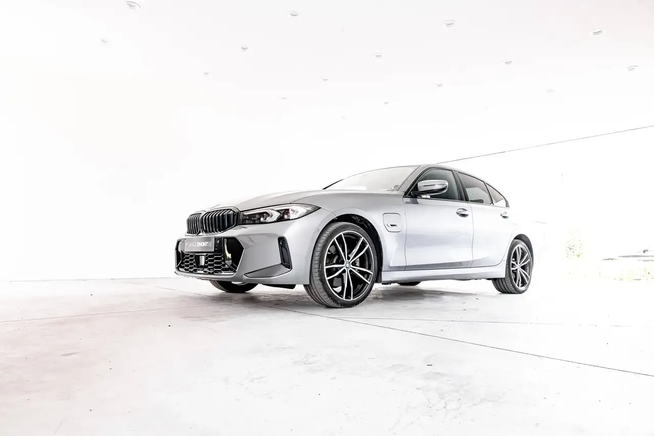 BMW 330 - 2