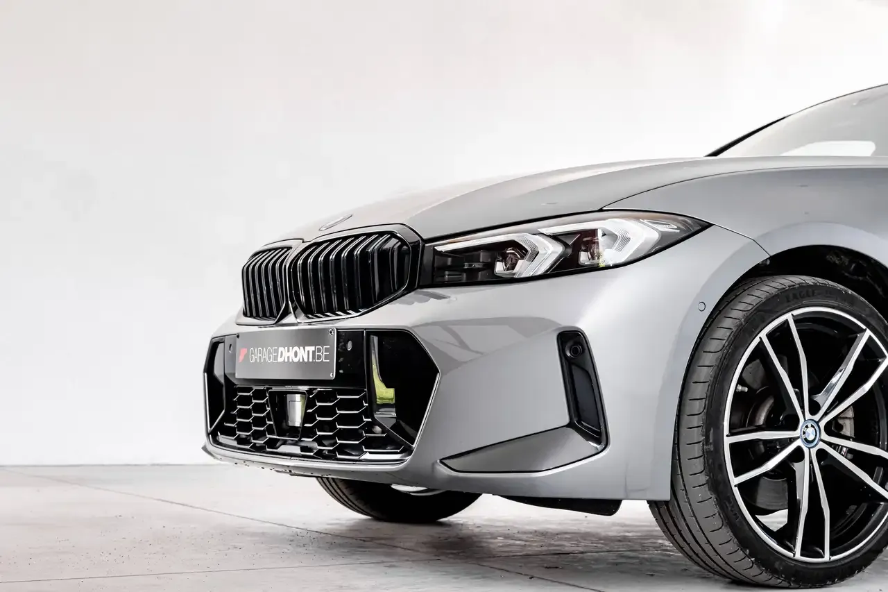 BMW 330 - 31