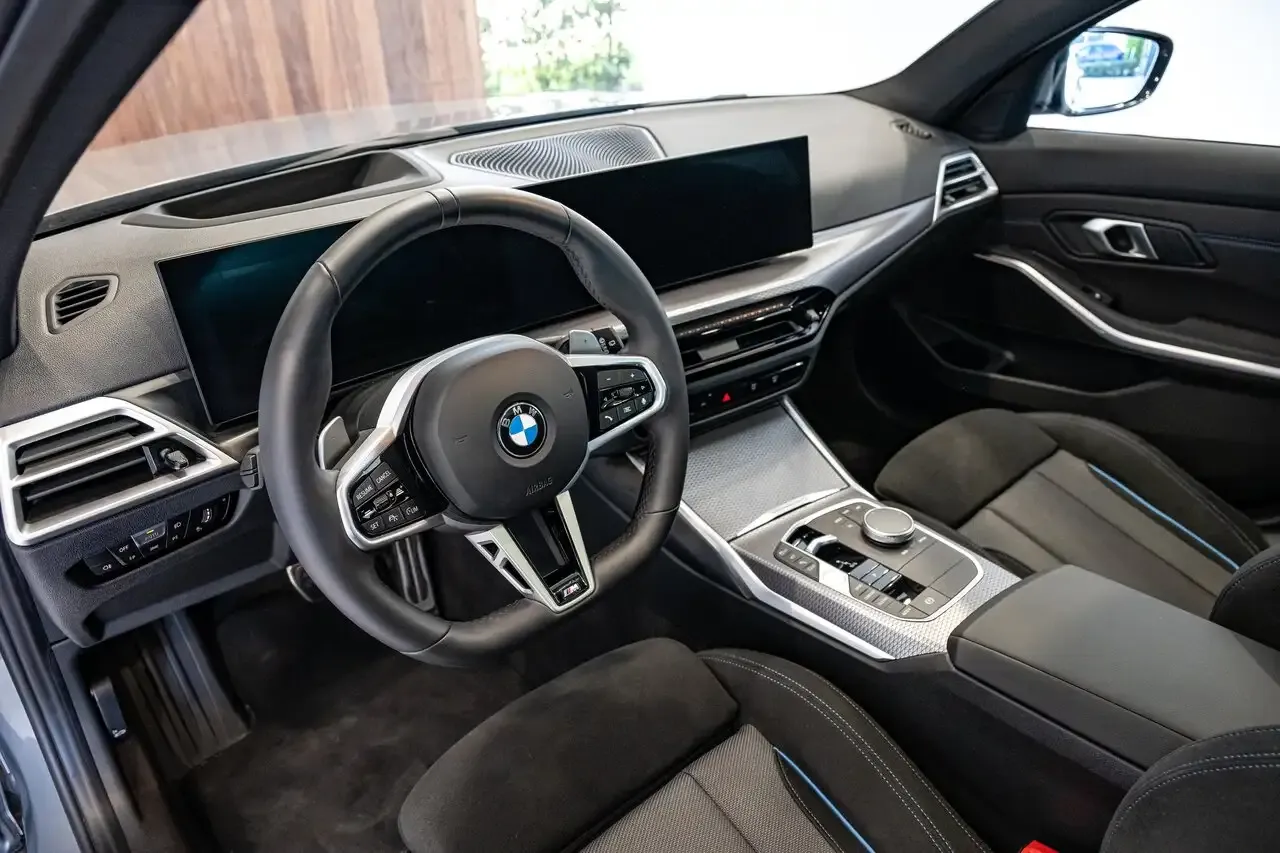 BMW 320 - 12