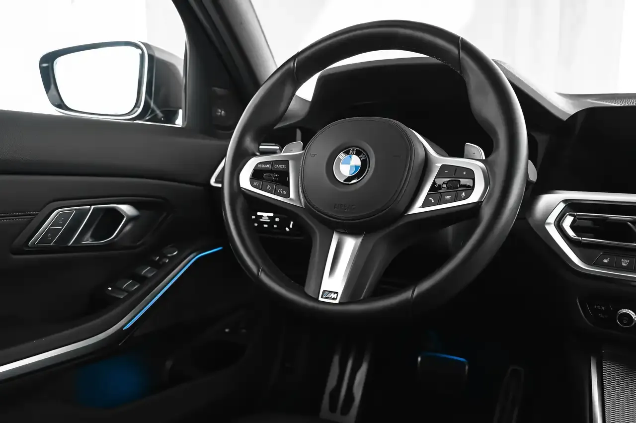 BMW 330 - 22