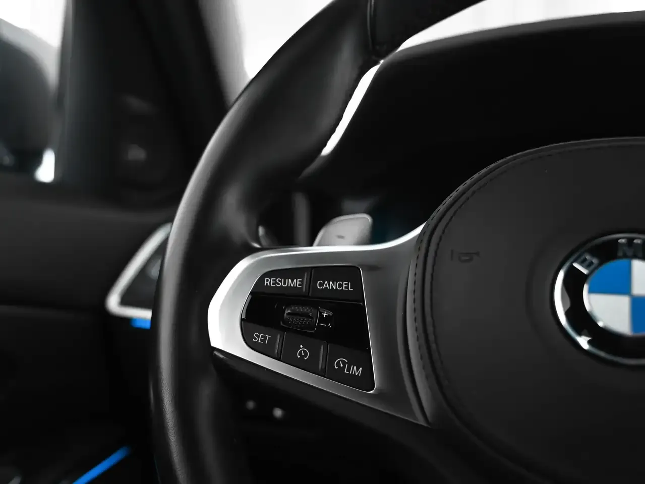 BMW 330 - 28