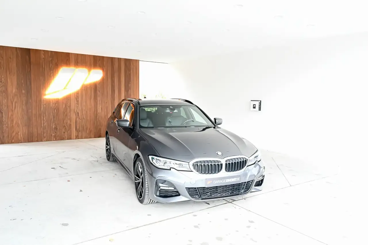 BMW 330 - 4