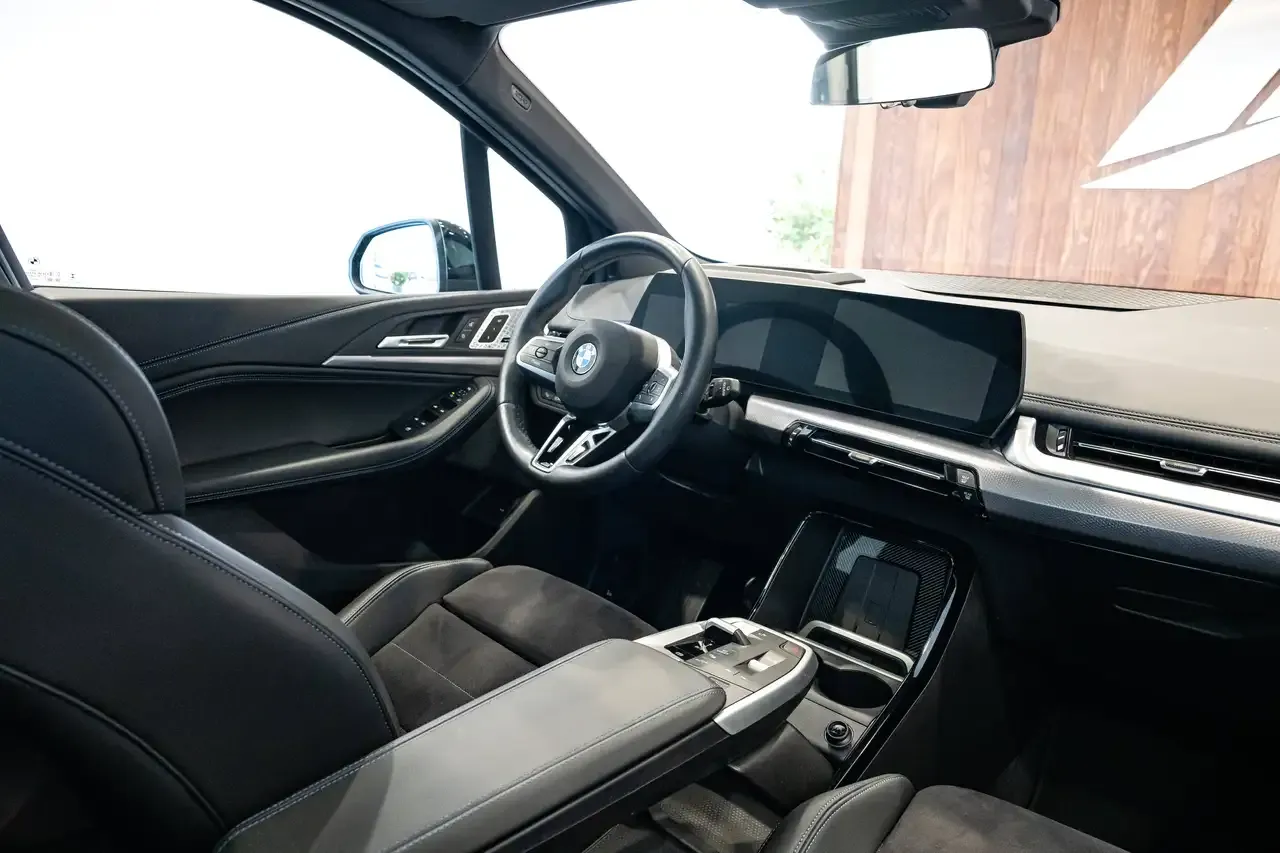BMW 218 - 15