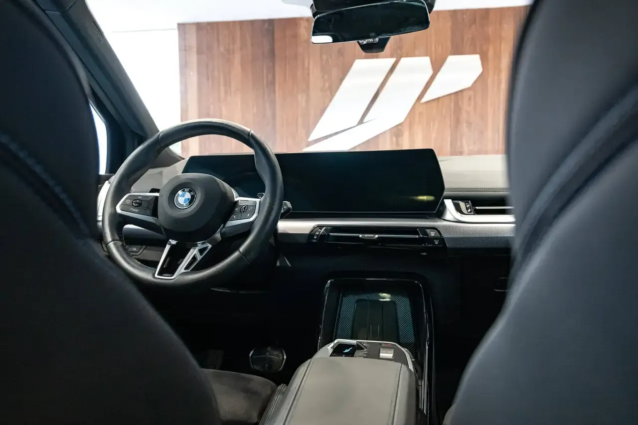 BMW 218 - 17