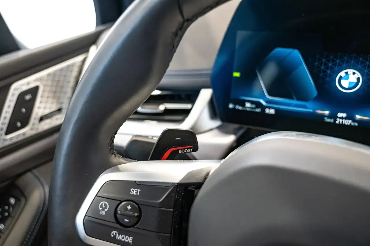 BMW 218 - 26