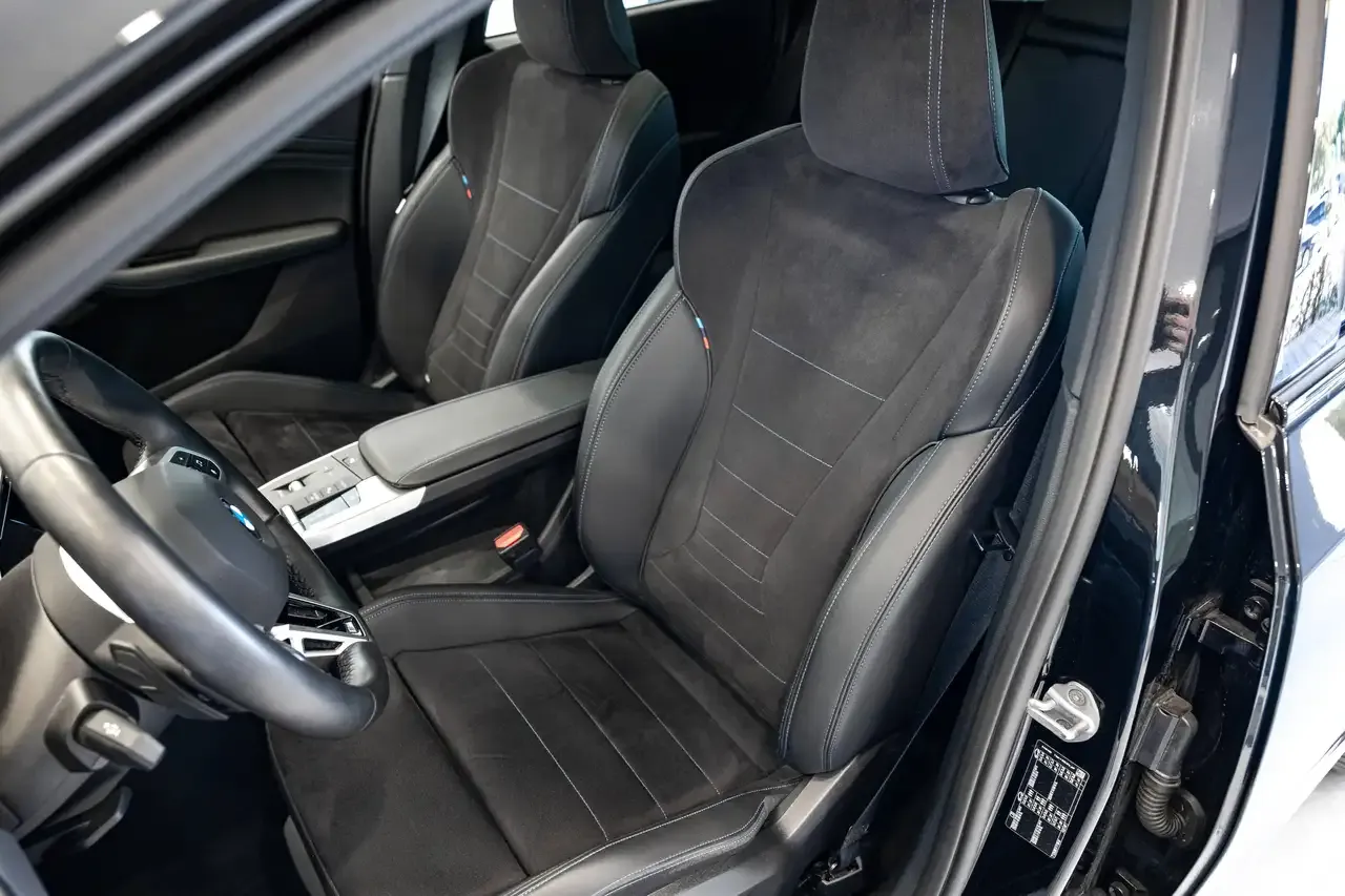 BMW 218 - 33