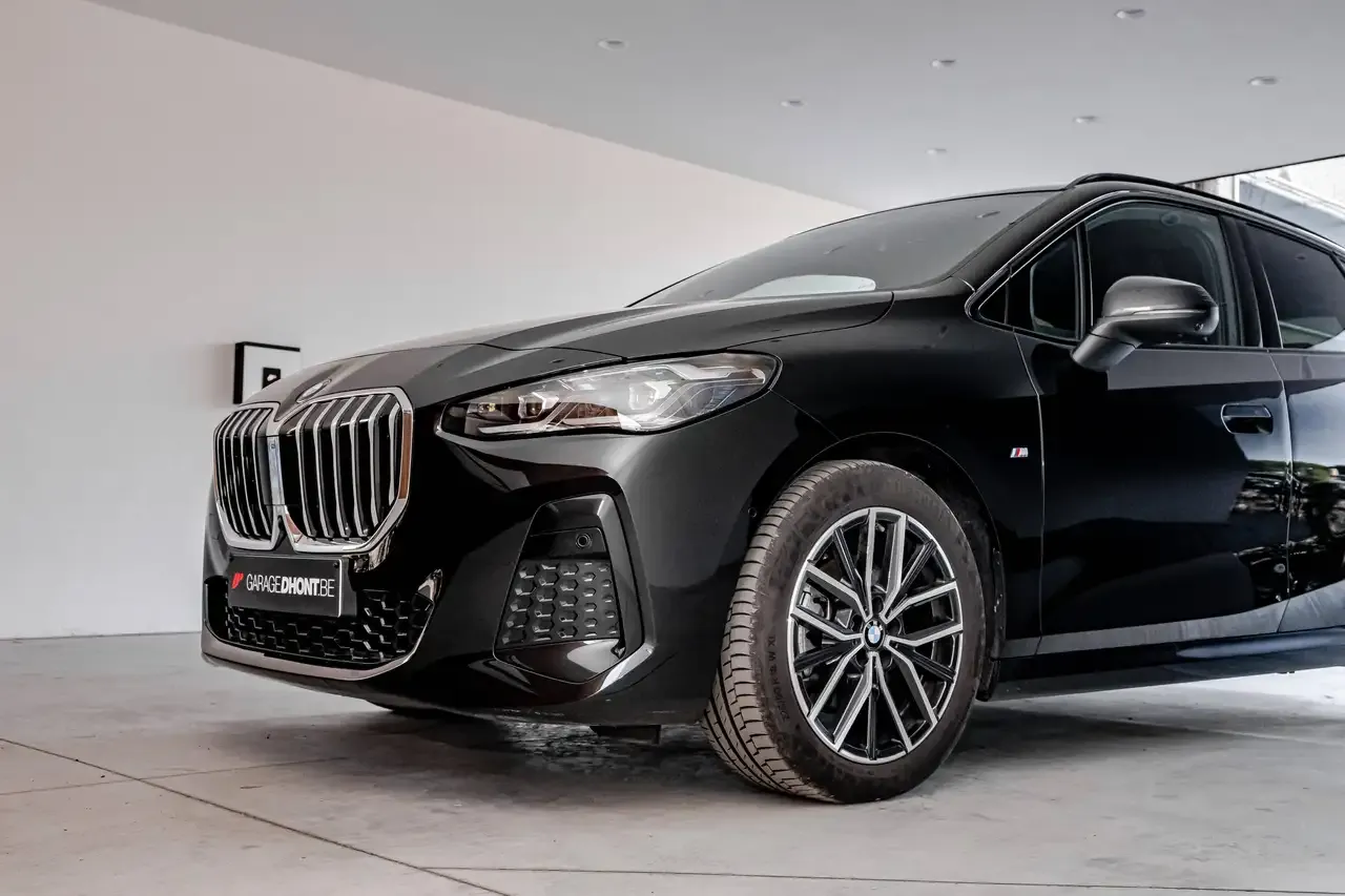 BMW 218 - 10