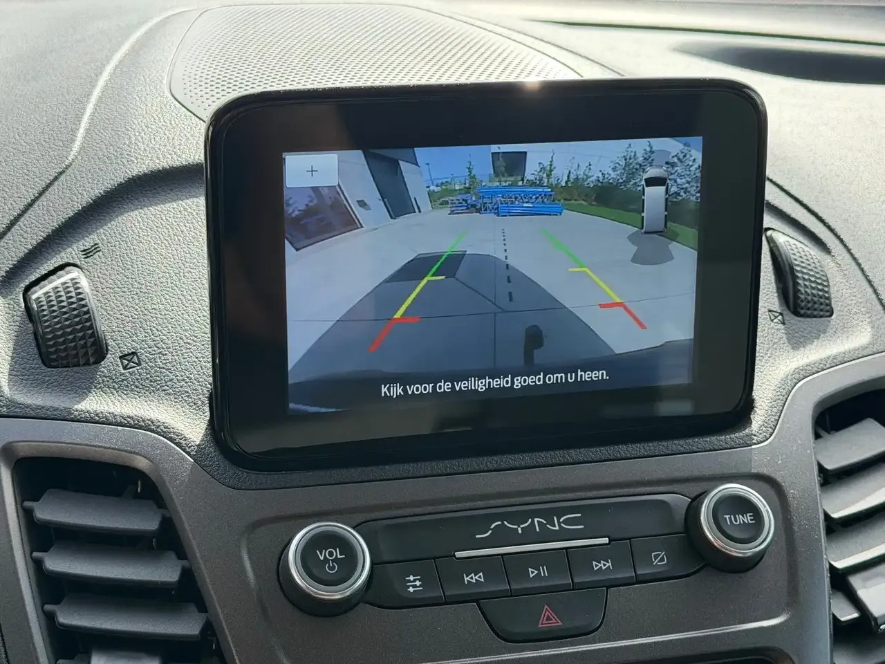 Ford Transit Connect - 11