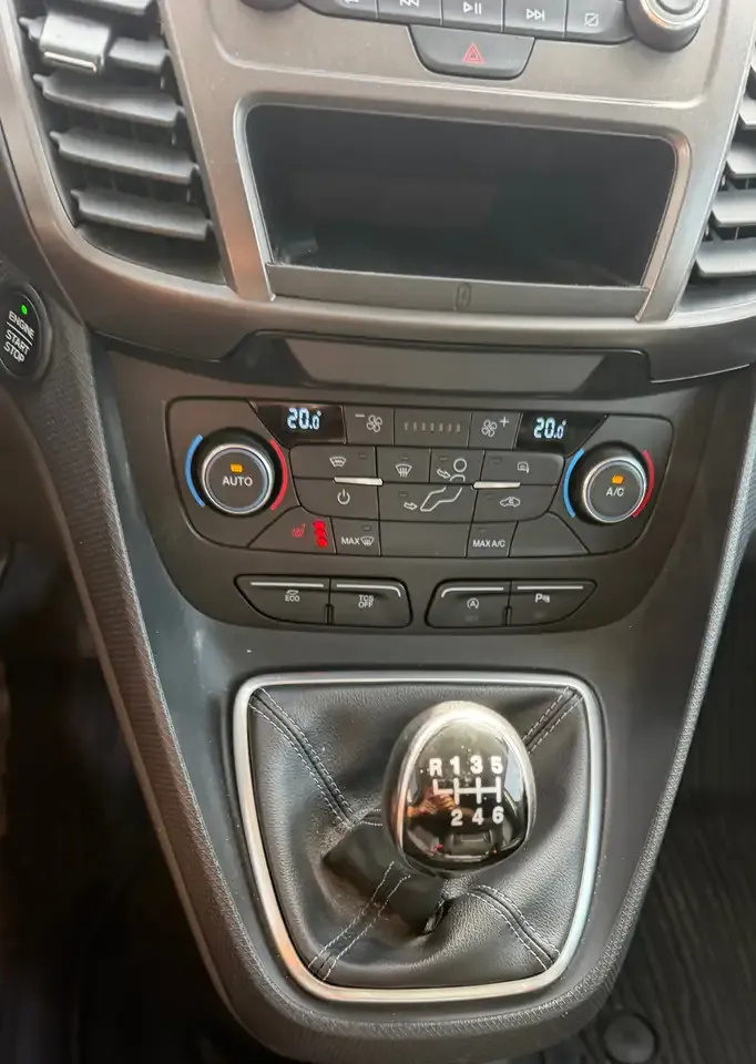 Ford Transit Connect - 14