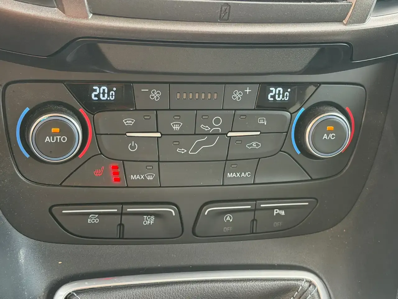 Ford Transit Connect - 15