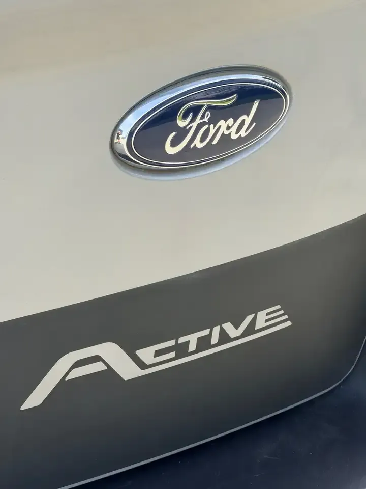 Ford Transit Connect - 22