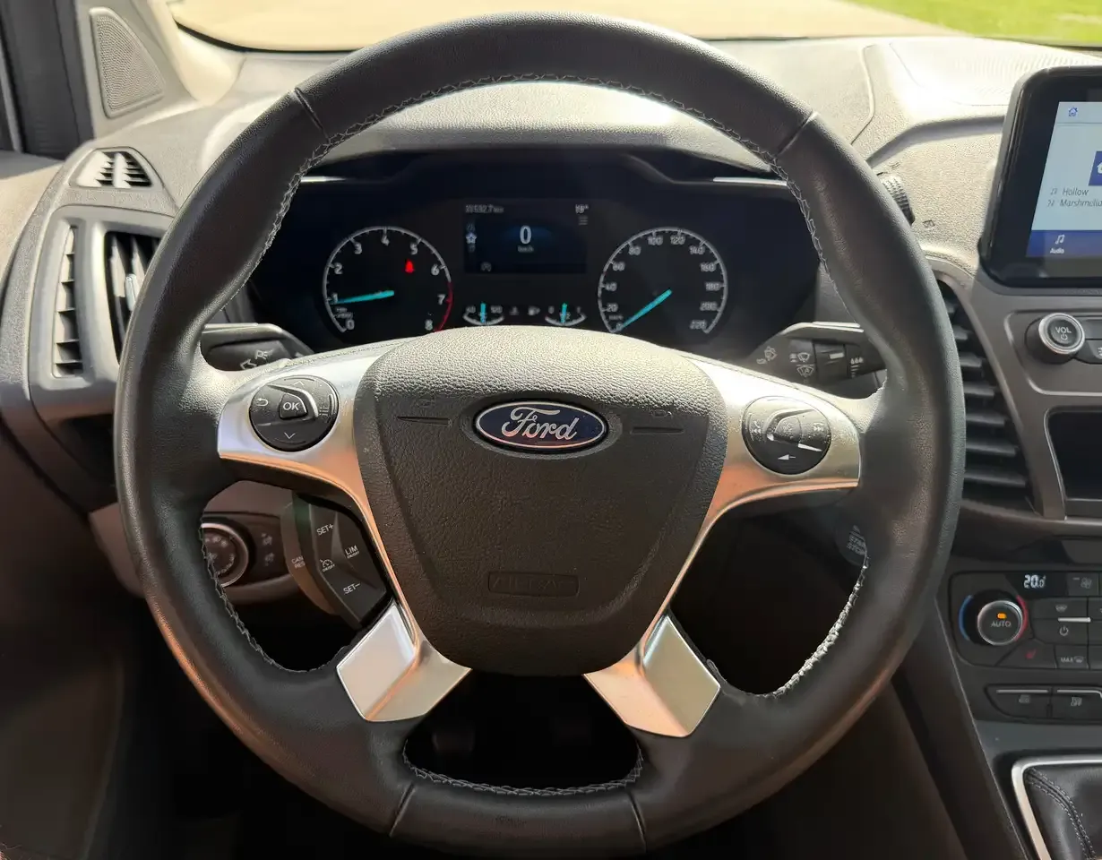 Ford Transit Connect - 8