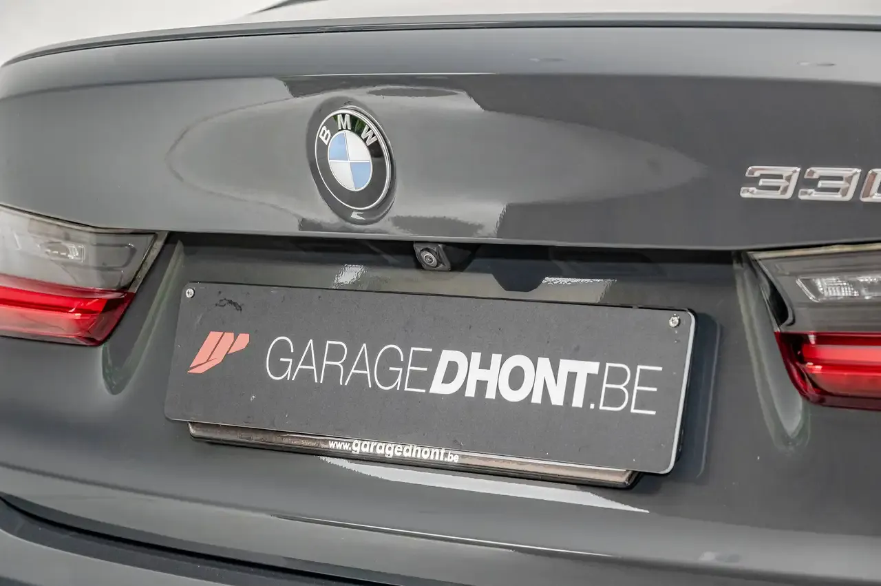 BMW 330 - 11