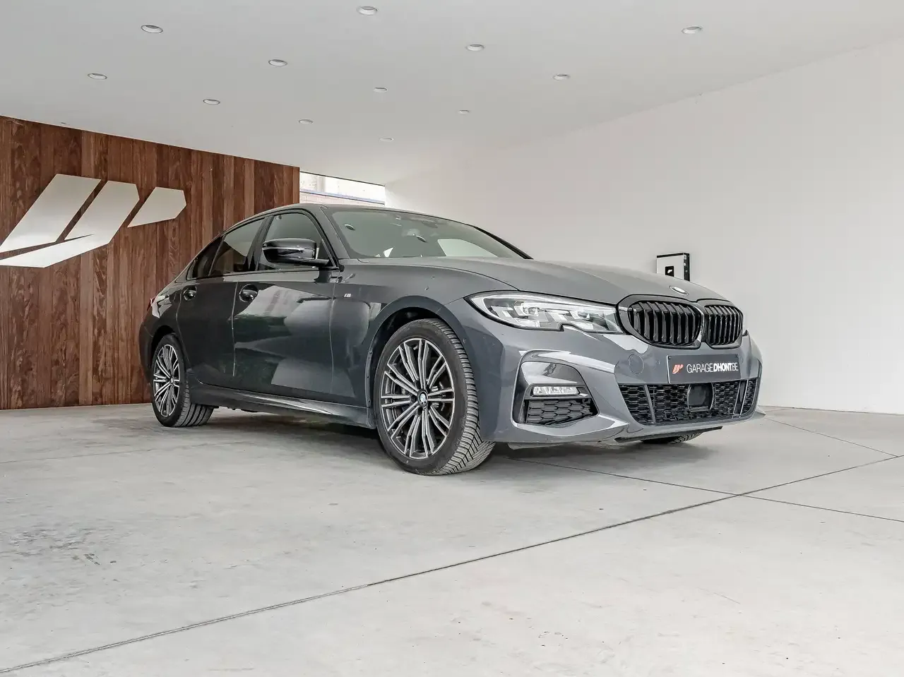 BMW 330 - 4