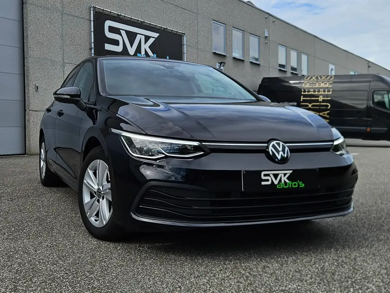 Volkswagen Golf - 1