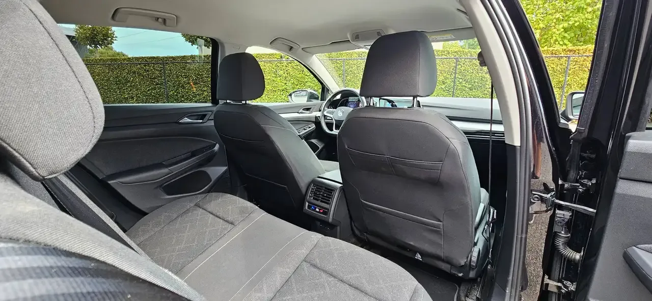 Volkswagen Golf - 18