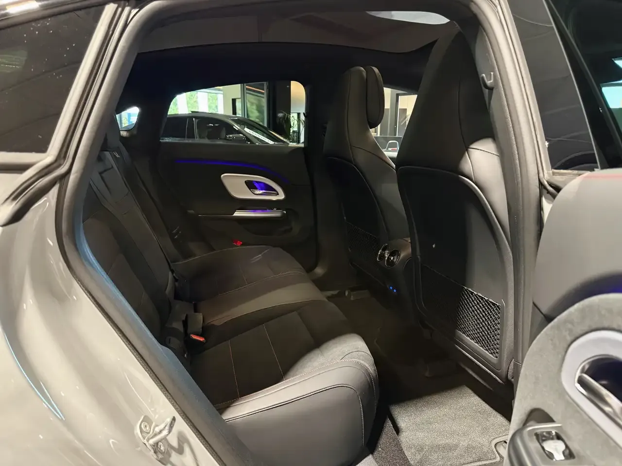 Mercedes-Benz CLA 250 - 22