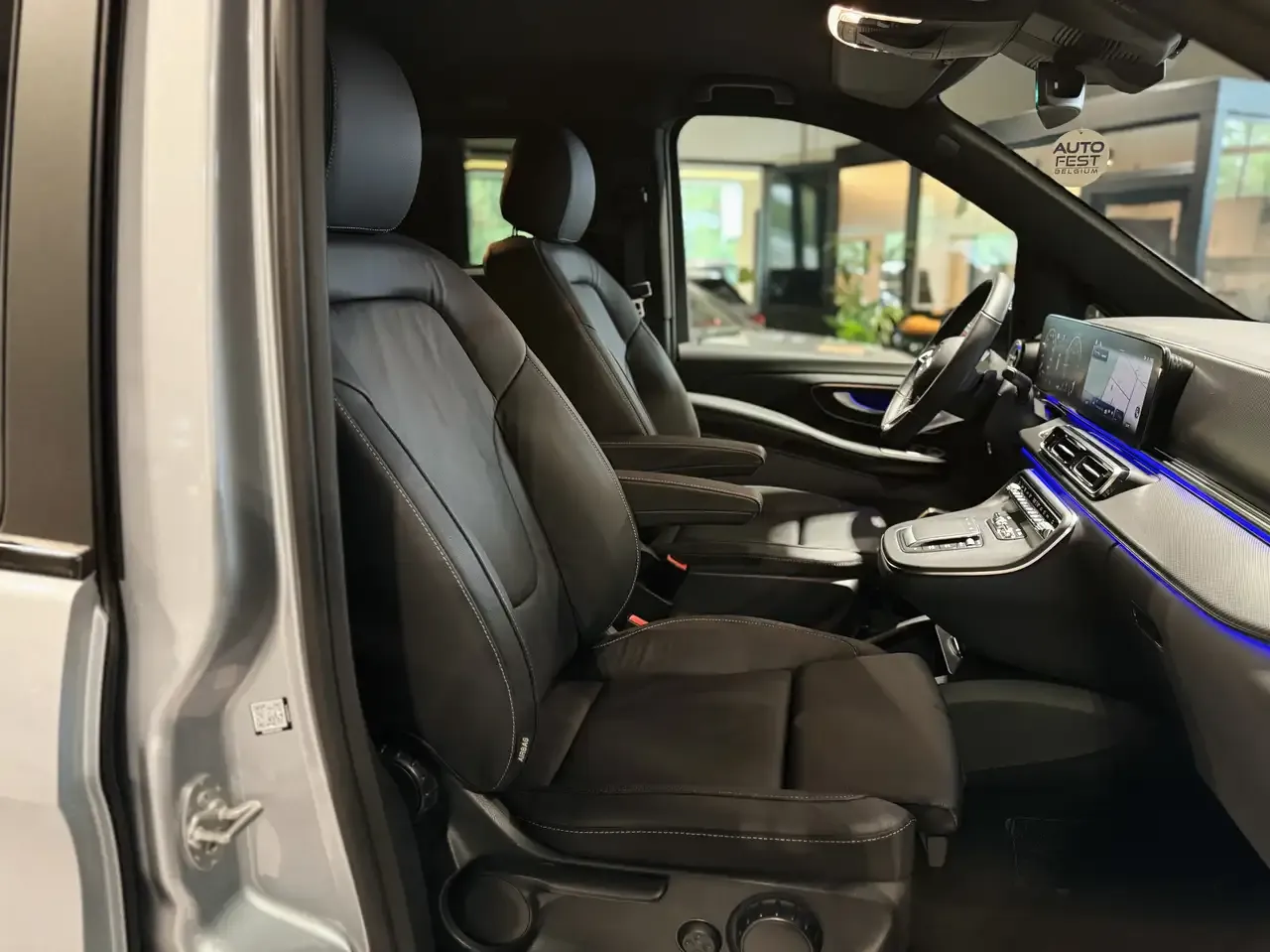 Mercedes-Benz V 300 - 29