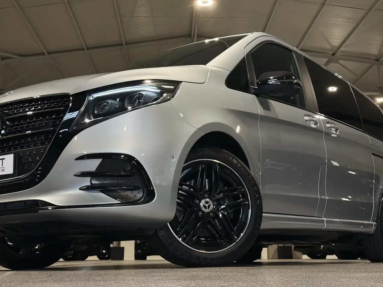 Mercedes-Benz V 300 - 4