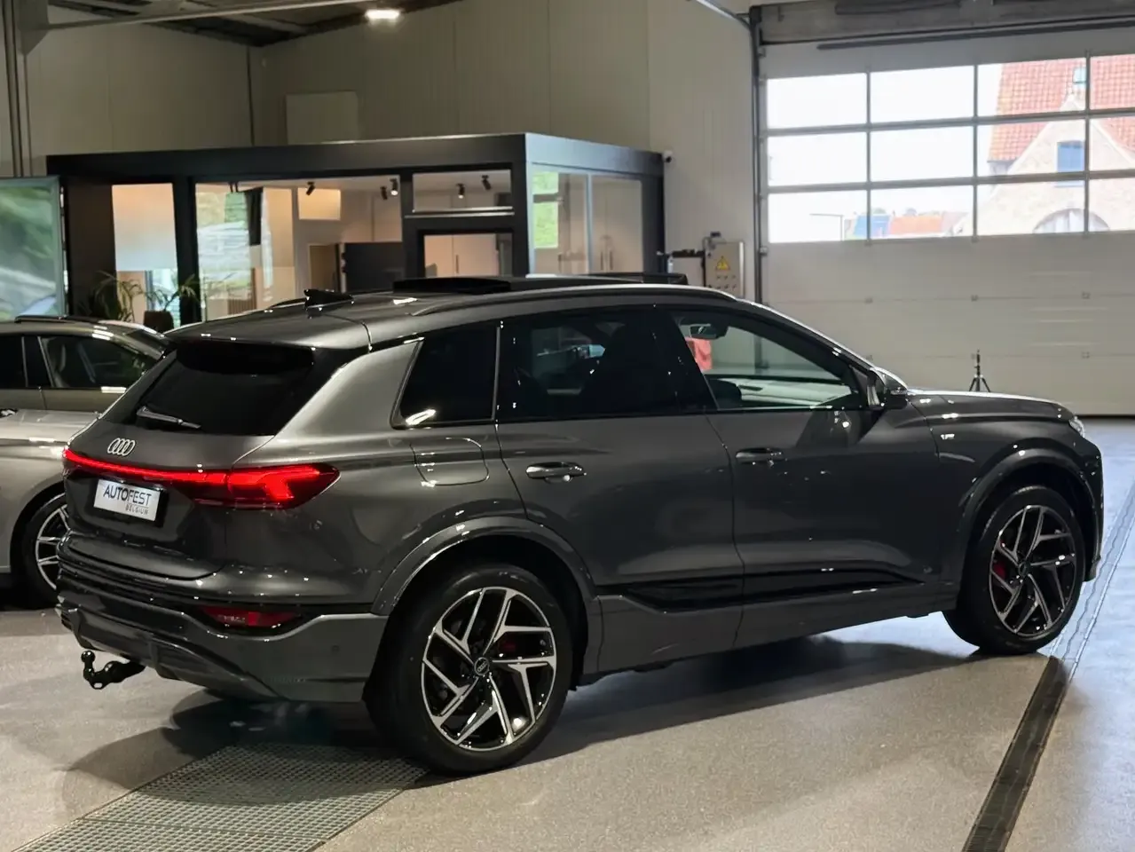 Audi Q6 e-tron - 12