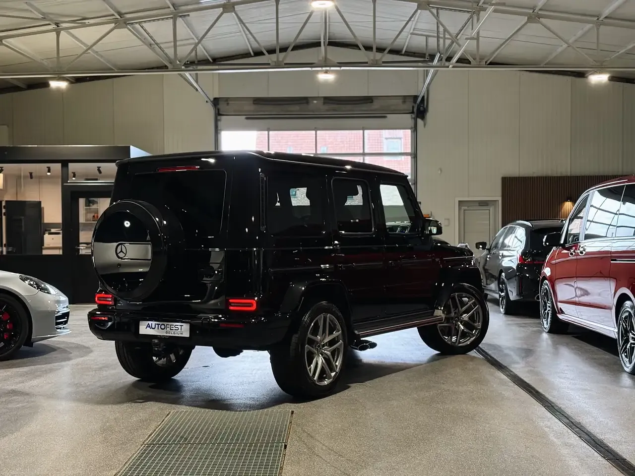 Mercedes-Benz G 63 AMG - 45