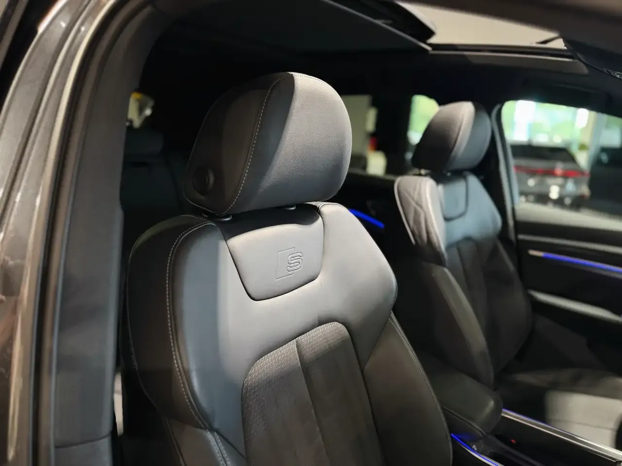 Audi e-tron - 13