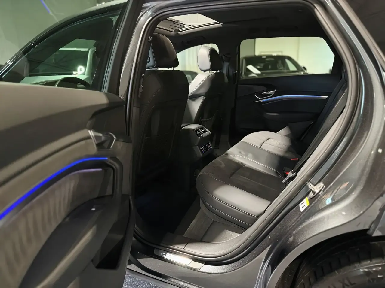 Audi e-tron - 25