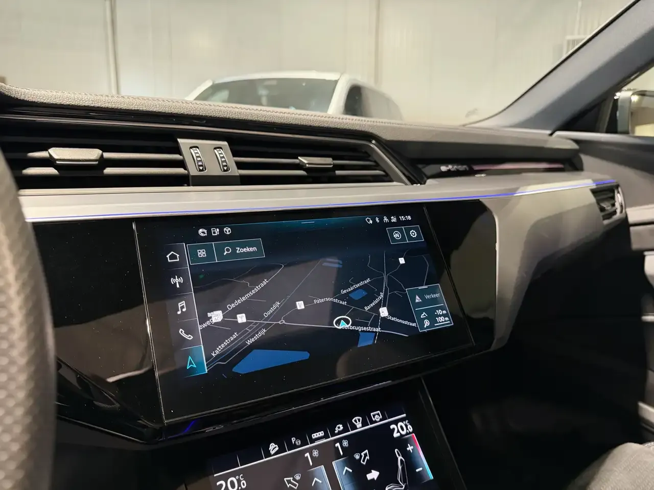 Audi e-tron - 34