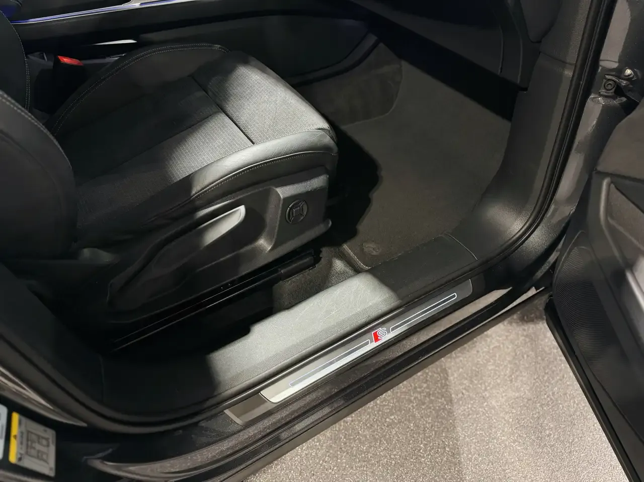 Audi e-tron - 35