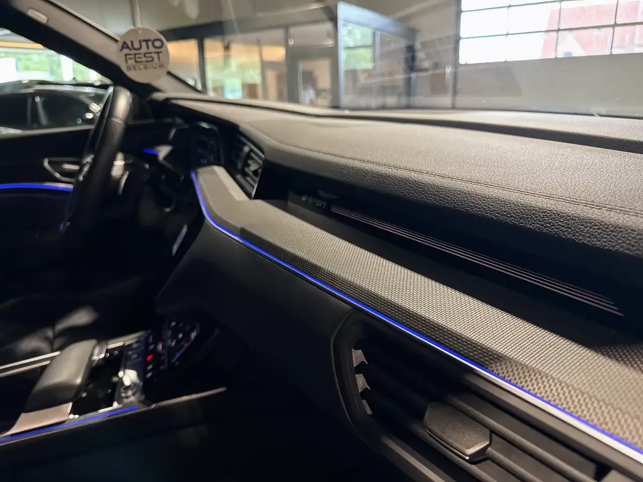 Audi e-tron - 28