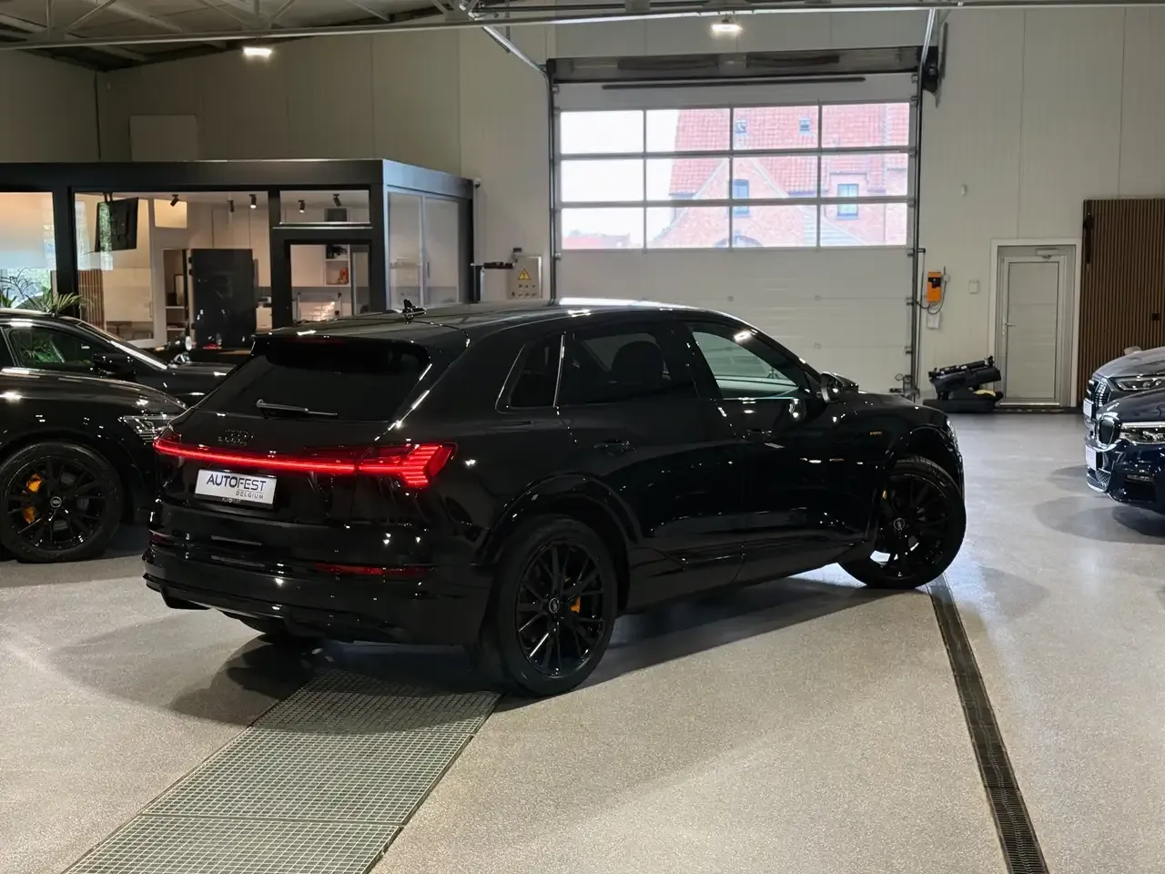 Audi e-tron - 38