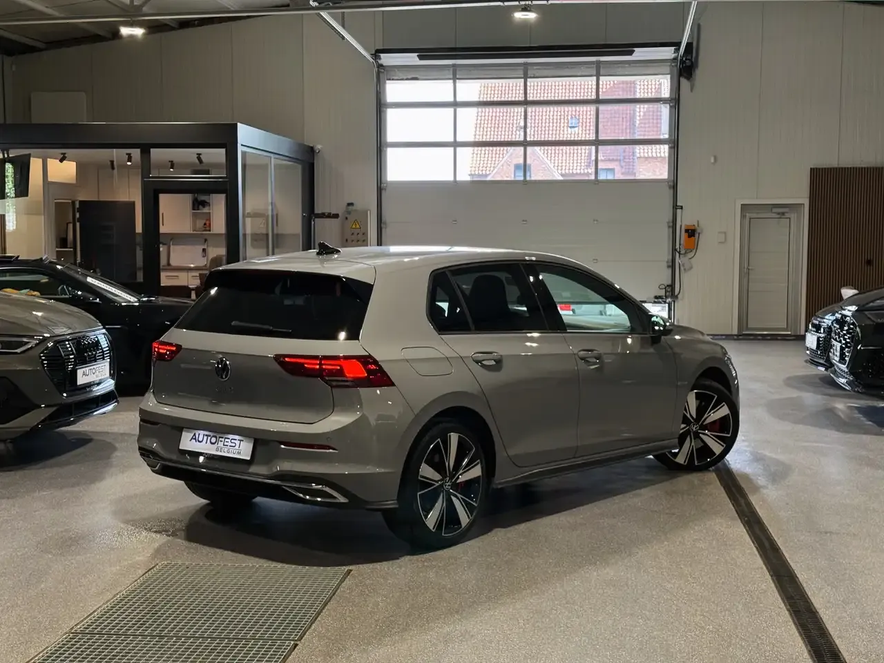 Volkswagen Golf GTE - 32